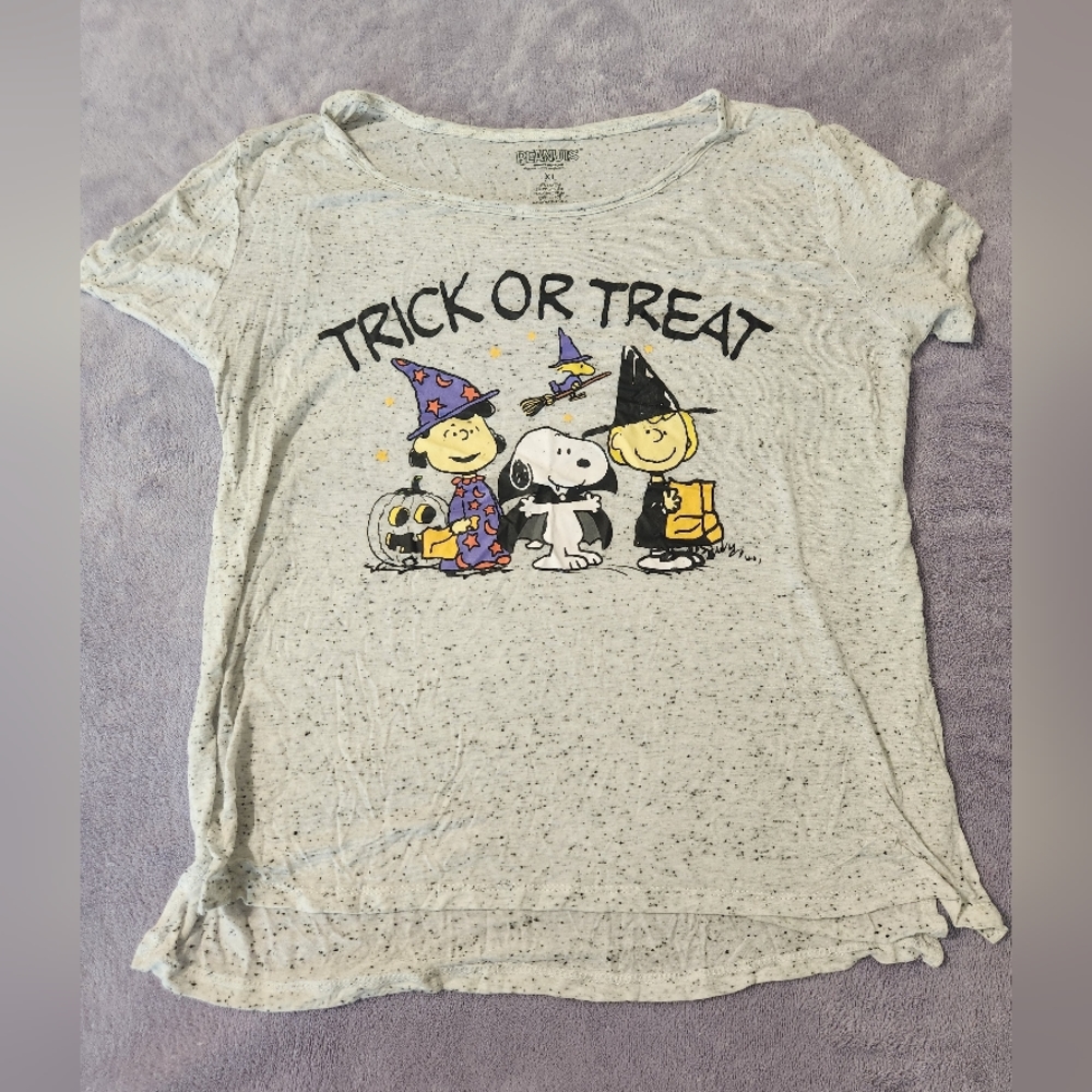 Snoppy Trick or Treat Shirt